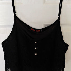 Love Tree Strappy Crop Top Blk Crochet Boho Tank